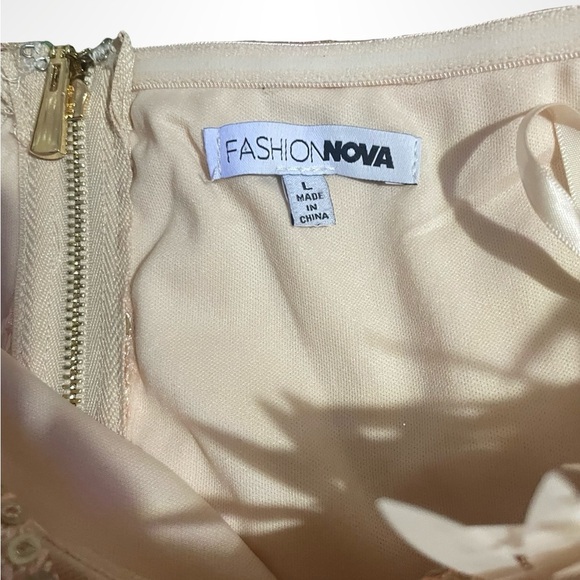 Fashion Nova cropped sequin and fringe‎ tube top size large - Picture 2 of 2